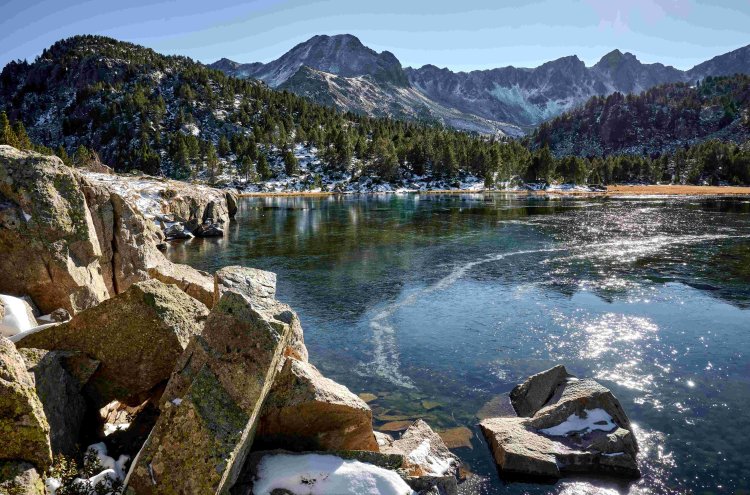 2 noches en la naturaleza y un encantador hotel 4 en Andorra con spa incluído