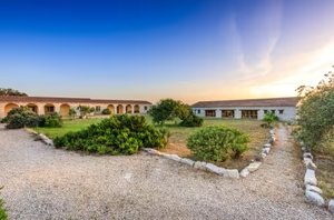Cerdeña Ferry Alojamiento y Embarca Tu Coche